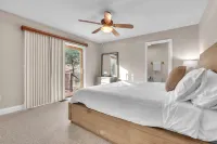 Prasad Retreat - Sunny Home W/ Deck & Air Hockey 3 Bedroom Home by Bear Valley Vacation Rentals - balcony