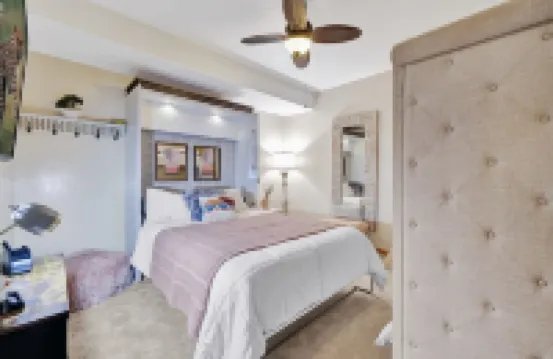 Designer Mountain Chalet • 1 Acre • Dual Primary Suites • Game Room • Sleeps 12