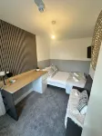 Luxurious Central 5 Double Bedroom Home | 3 Floors Hotels in Adamsdown