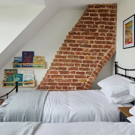 Beautiful 4 bedroom cottage near the beach in Whitstable