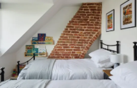 Beautiful 4 bedroom cottage near the beach in Whitstable