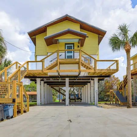 'Sunny Side up' Canal-Front Getaway w/ Dock!