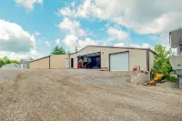 Murphysboro Retreat w/ Deck Near Kinkaid Lake!