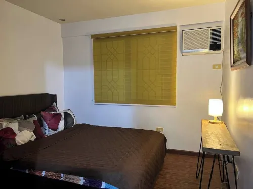 Cozy 2-bedroom townhome with WiFi, AC, Parking in beautiful Antipolo Hotel a Antipolo
