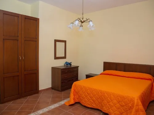 Lake Apartment Hotels in Lorica