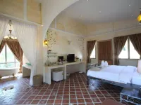 Stamp Hills Resort Hotels in Suan Phueng District