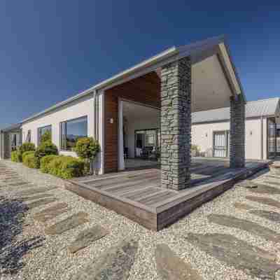 Lake View Heights - Luxury Large Modern House & Self Contained Studi(264 sq mtr) Hotel Exterior