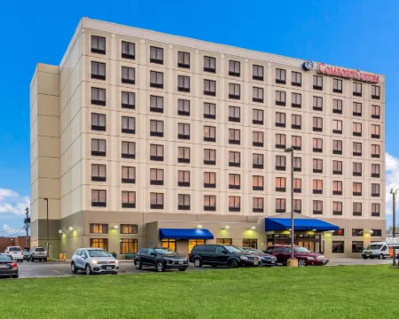 Comfort Suites Chicago O'Hare Airport Hotels in Cook County