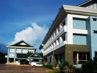 Tangerine Ville Hotel Hotels in Chai Prakan District