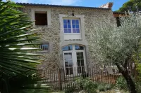 A 5 Min. de Carcassonne, Gîte -appart. du Troubadour Aznavour en Pleine Nature فنادق في Pennautier