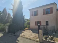 Charmante Maison de Caractère à Deux pas du Centre de Quinson Hotels in Quinson