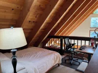 Tidy Truckee Cabin - Tahoe Donner Rec, Trails, Lake, Ski - Family Friendly