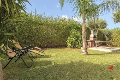 Cozy detached cottage with outdoor spaces. Ideal for families. Hotels in Carini