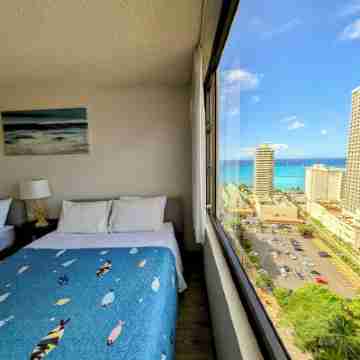 Part Ocean View, Beach Theme 23rd Fl, Free Parking with WiFi, AC Rooms