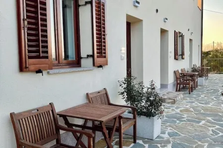 Relaxing Studio Stay with Terrace and Private Parking