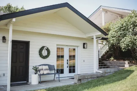 Contemporary Studio within Walking Distance of Downtown Bigfork!