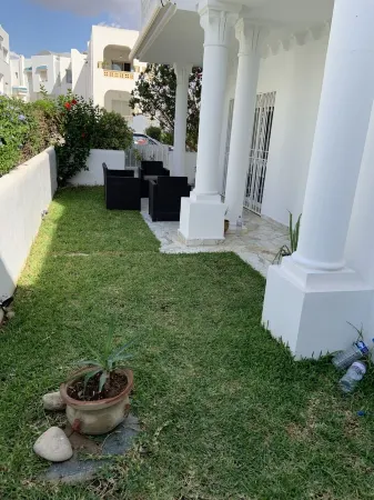 High standing villa on the waterfront