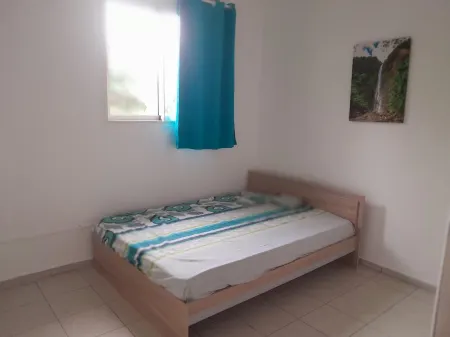 A LA Campagne : Haut DE Villa Equipee, Spacieux, Tout Confort