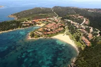 Villa con Rooftop e Giardino Privato a 200 Metri Dalla Spiaggia