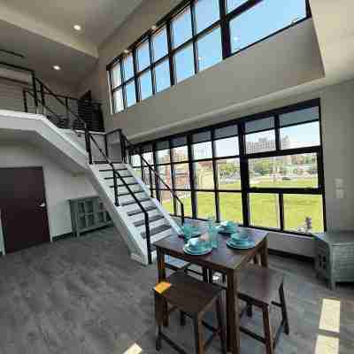 Downtown Penthouse Loft Others