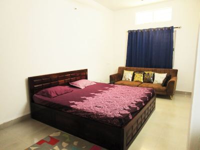 Couple Friendly 2-bedroom apartment with WiFi in Belagavi