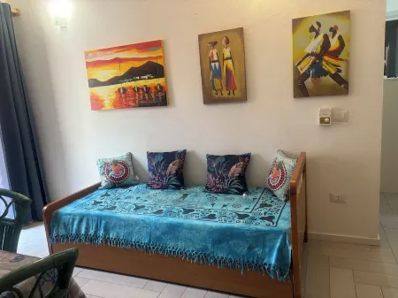 Comfortable apartment the sea roses