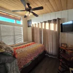 Tiny Home Cabin B National Parks,The Pinnacles, Hollister Hills & Longhorns Hotels in San Benito County