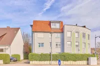 Mira - stylish apartment in the center of Bretten Отели рядом с достопримечательностью «Штадтпарк Бреттен»