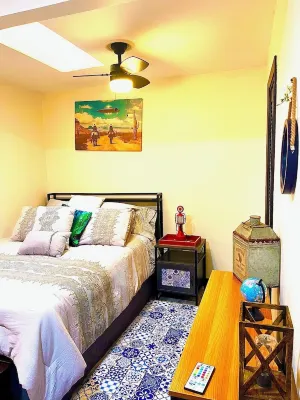 Cozy 1-bedroom apt minutes from everything you need.