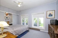 30 Night Rental - Quaint Country Charm 45 Minutes from Toronto