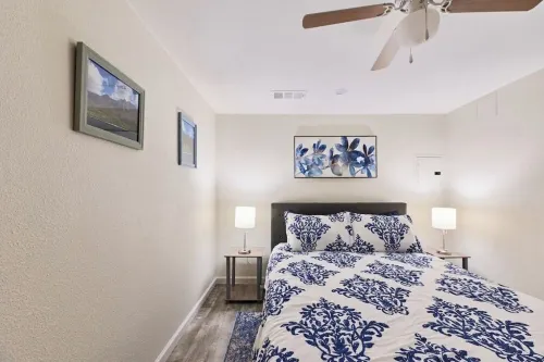 Charming 2-bedroom apartment with AC, WiFi in welcoming Martinez