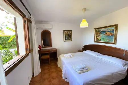 Villa Cal Roma with swiming pool in the countryside