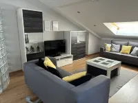 Deluxe Penthouse very close to the beach, Free Parking