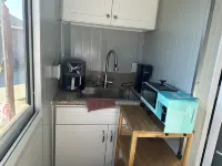 Tiny space living Cozy studio in lovely Fresno with AC, WiFi