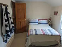 Marina Across the Street! S.S. Badger Lake Michigan Carferry Service附近的飯店