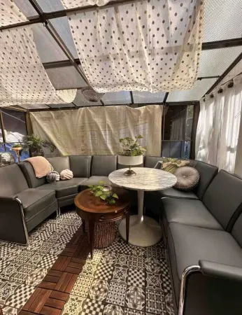 Rock Roulade Cocoon CollectiveEasy access, wifi