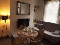 Hello Middlesbrough - Lovely 1 Bedroom House Close to the Center