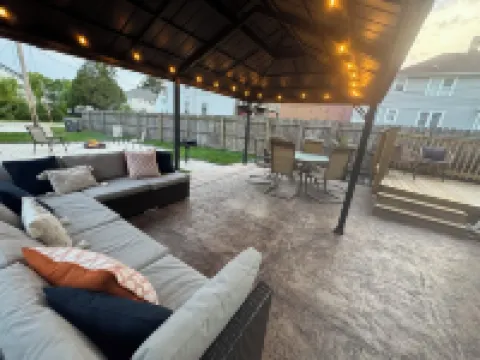 4- Bedroom Retreat with Sauna, Game Room, Patio & Walk to Bars & Restaurants