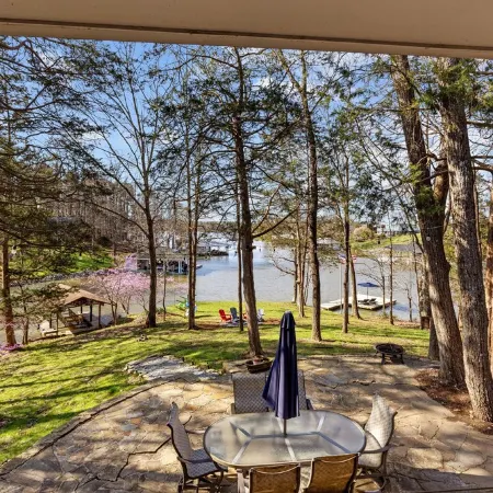 Hyco Haven with Hot Tub