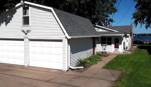 Forest Leaf Lake House, 30 mins from Twin Cities Hotels in Forest Lake