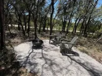 Dreamers Cozy Cabin Hotels in Real County