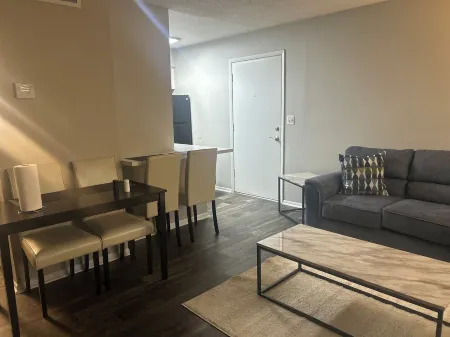 Charming 1-bedroom apartment in lovely Tampa with fitness room, WiFi