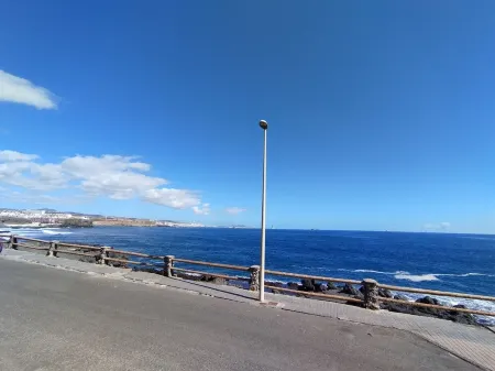 Sumérgete en la Tranquilidad Mirando al mar ,ocean Breeze