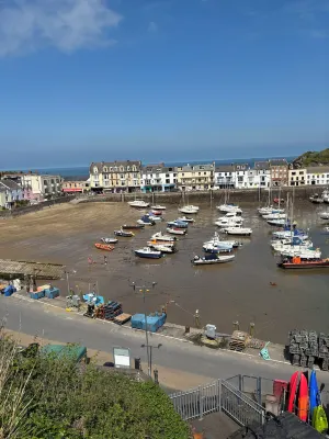 Hillsborough Terrace Hotels near Harbour
