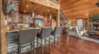 Cabin in the Blue Ridge Mountains; Hot Tub & Mountain views