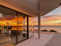 Luxury Villa in Podgora – 4 Bedrooms, Heated Pool, Sea View, AC & WiFi Hotel a Podgora