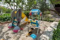 Brand new design apartment with big terrace Các khách sạn ở Kastel Stafilic