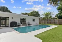 Outdoor Oasis Heated Pool, Hot Tub, Fire Pit, Tiki, Games