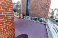 Beautiful town house with harbour view