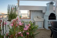 YOUNG APARTMENT ON THE BEACH IN SAN MAURO MARE